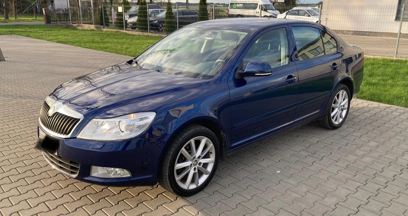 Skoda Octavia cena 22900 przebieg: 230000, rok produkcji 2010 z Warszawa małe 37